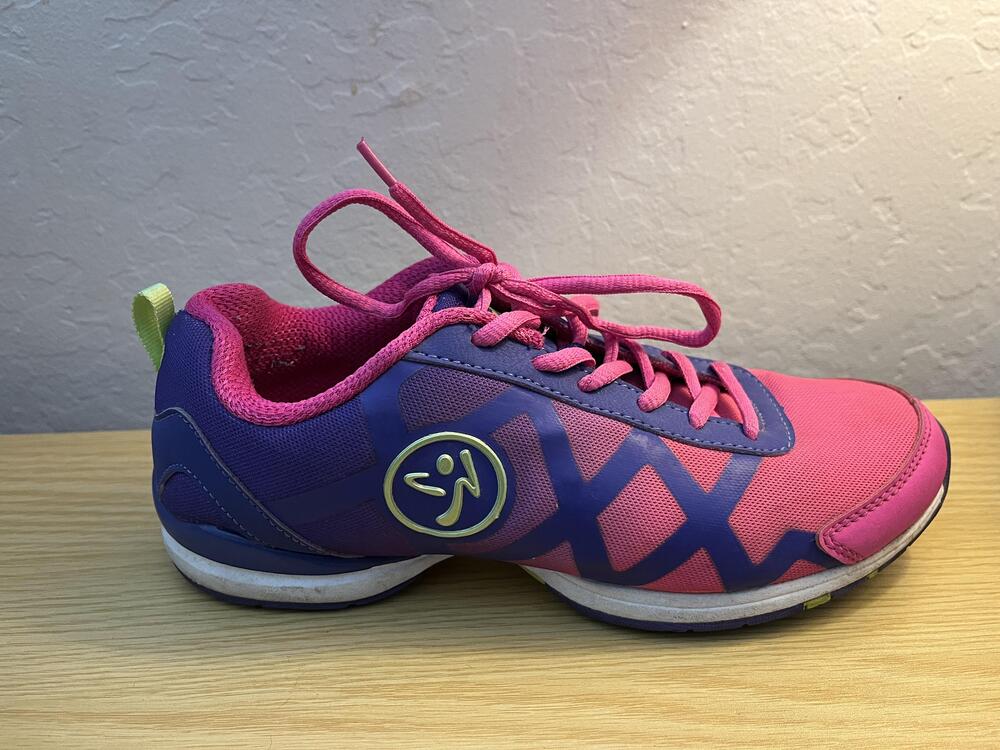 Zumba Z-Slide Dance Shoes Womens Size 7 Pink Purple Mesh Low Top Sneakers